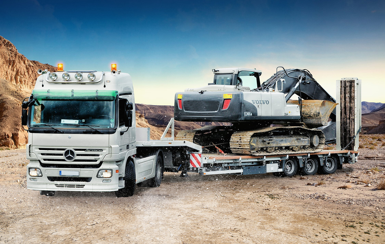 Nooteboom-3-axle-mcos-semi-low-loader